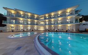 Golden Lion Parga